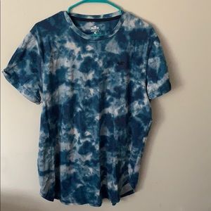 Hollister curved hem tee